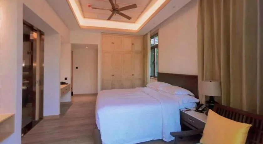 Bed in Angsana Xishuangbanna