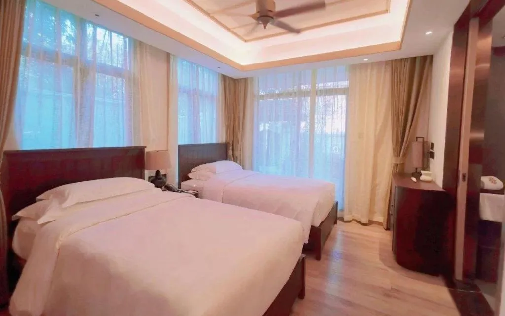 Bed in Angsana Xishuangbanna