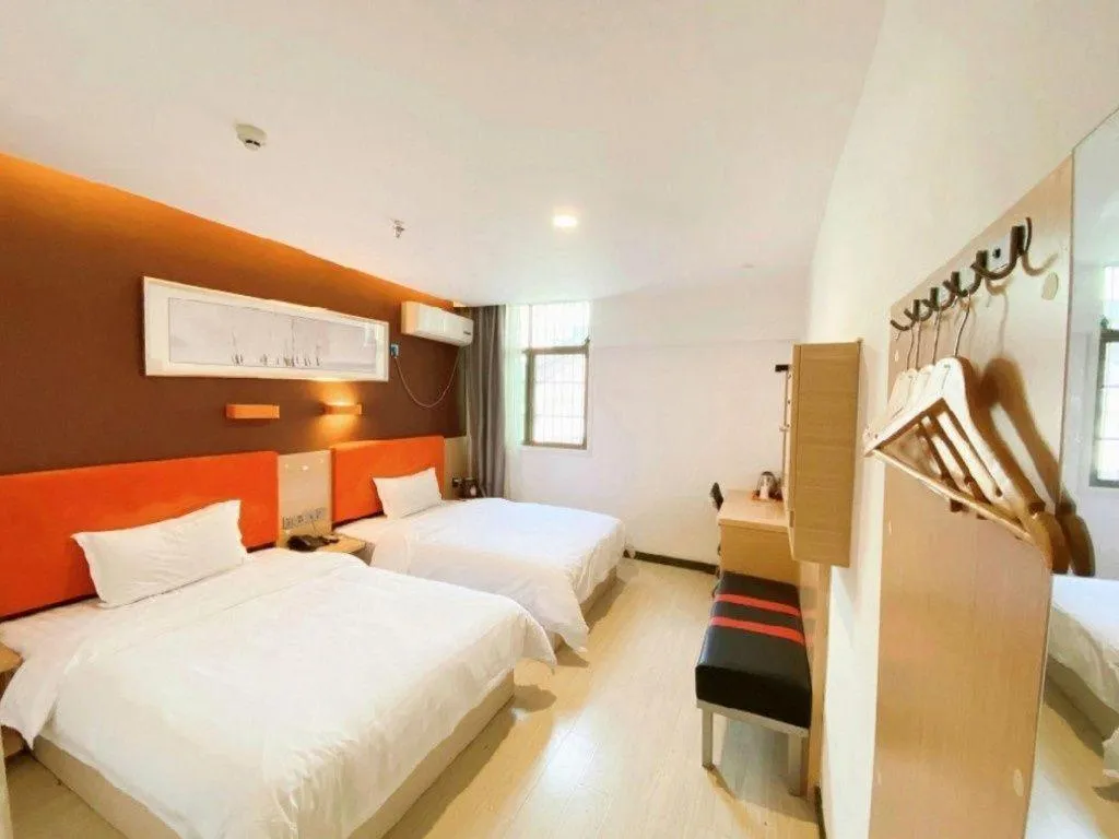 Bed in 7 Days Premium Hotel Ji'an Taihe Gongnongbing Avenue