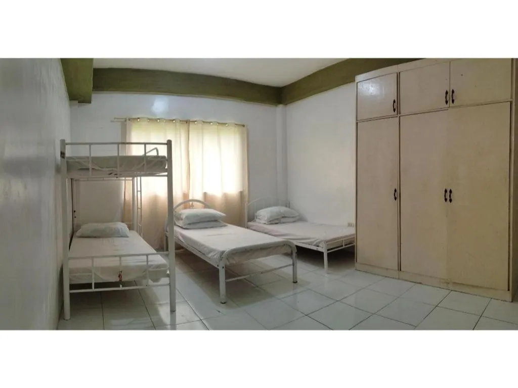 Bed in OYO 800 DDD Habitat Dormtel Bacolod