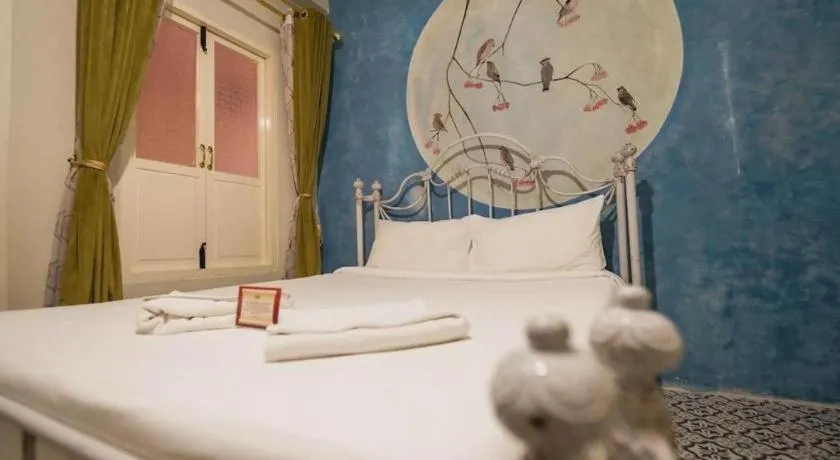 Bed in 2499 Heritage Chinatown Bangkok Hotel By RoomQuest