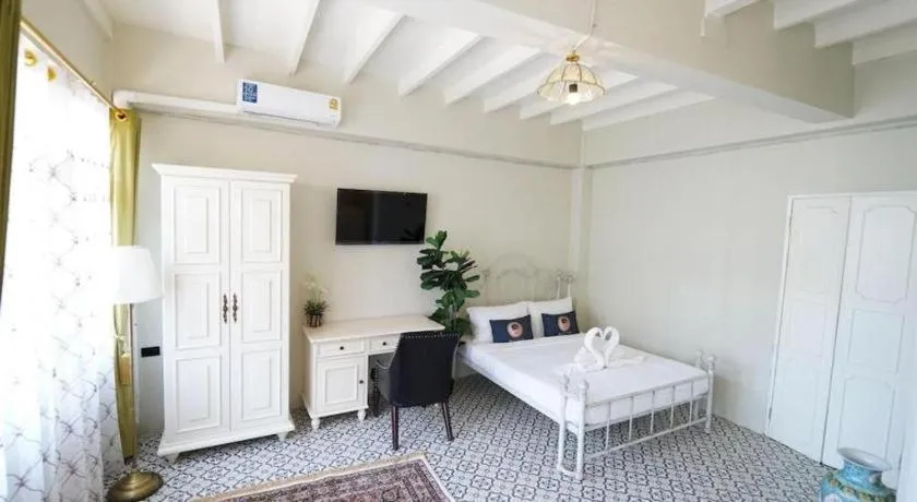 Bed in 2499 Heritage Chinatown Bangkok Hotel By RoomQuest