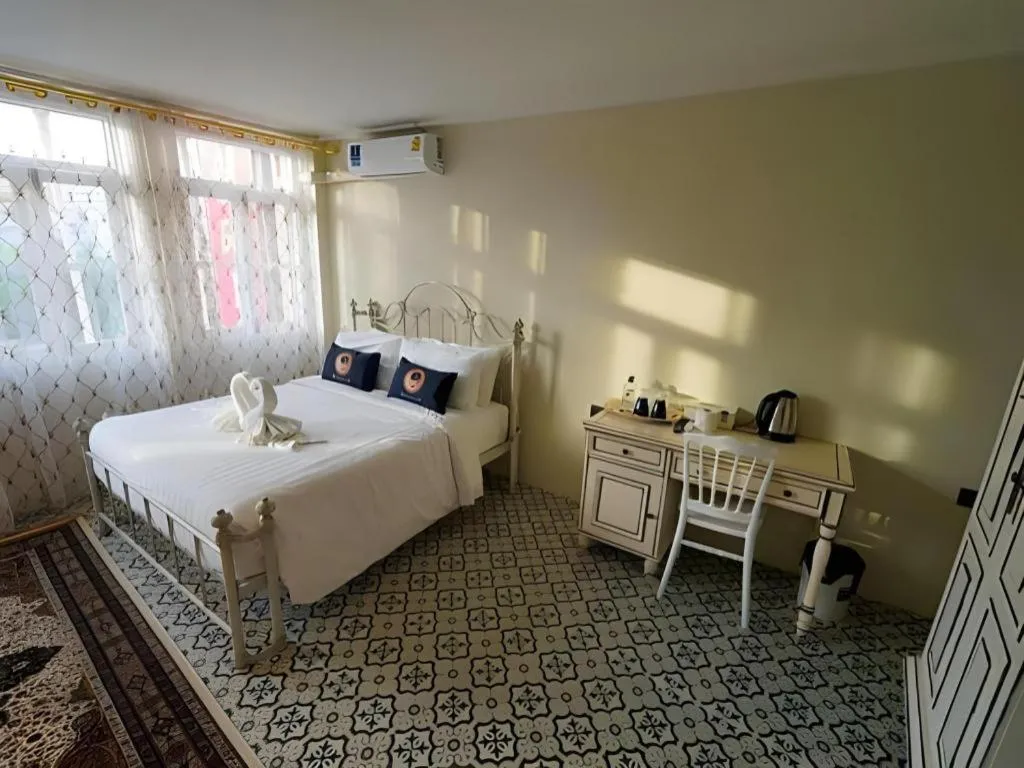 Bed in 2499 Heritage Chinatown Bangkok Hotel By RoomQuest