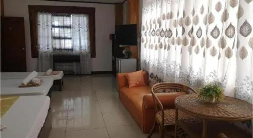 OYO 880 Flores De Musa Inn