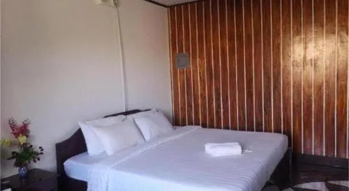 OYO 880 Flores De Musa Inn