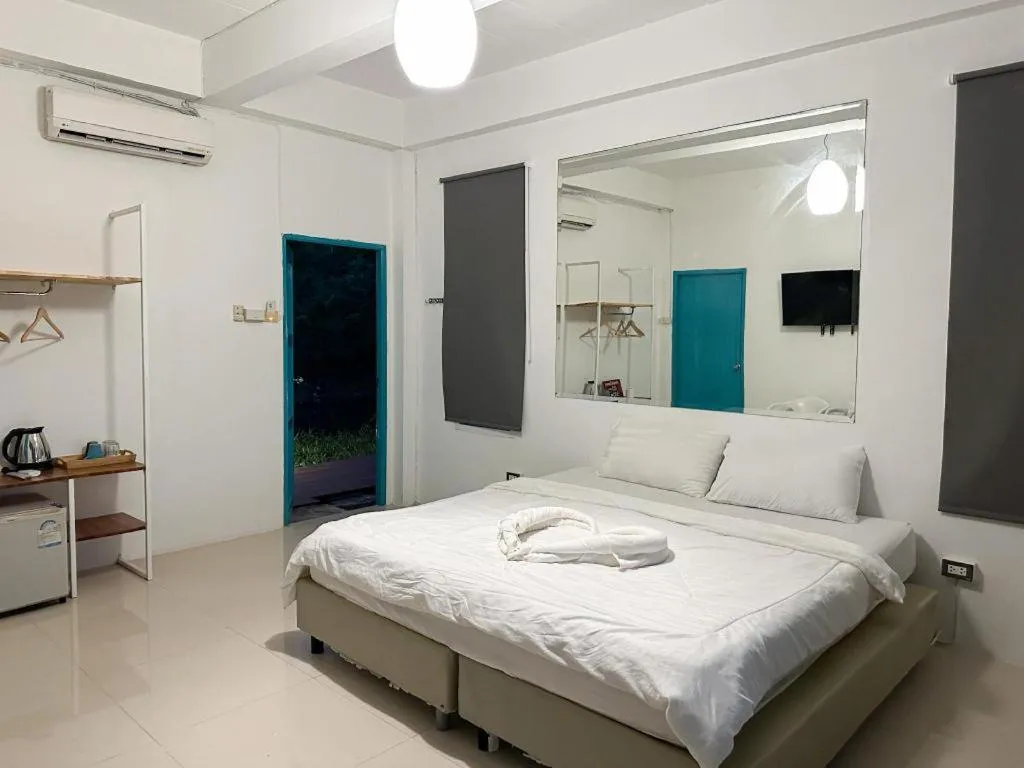 Bed in Capital O 75411 Navagio​ Boutique​ Koh​ Chang