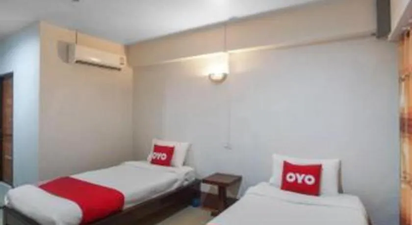 Bed in Capital O 75412 V Resort