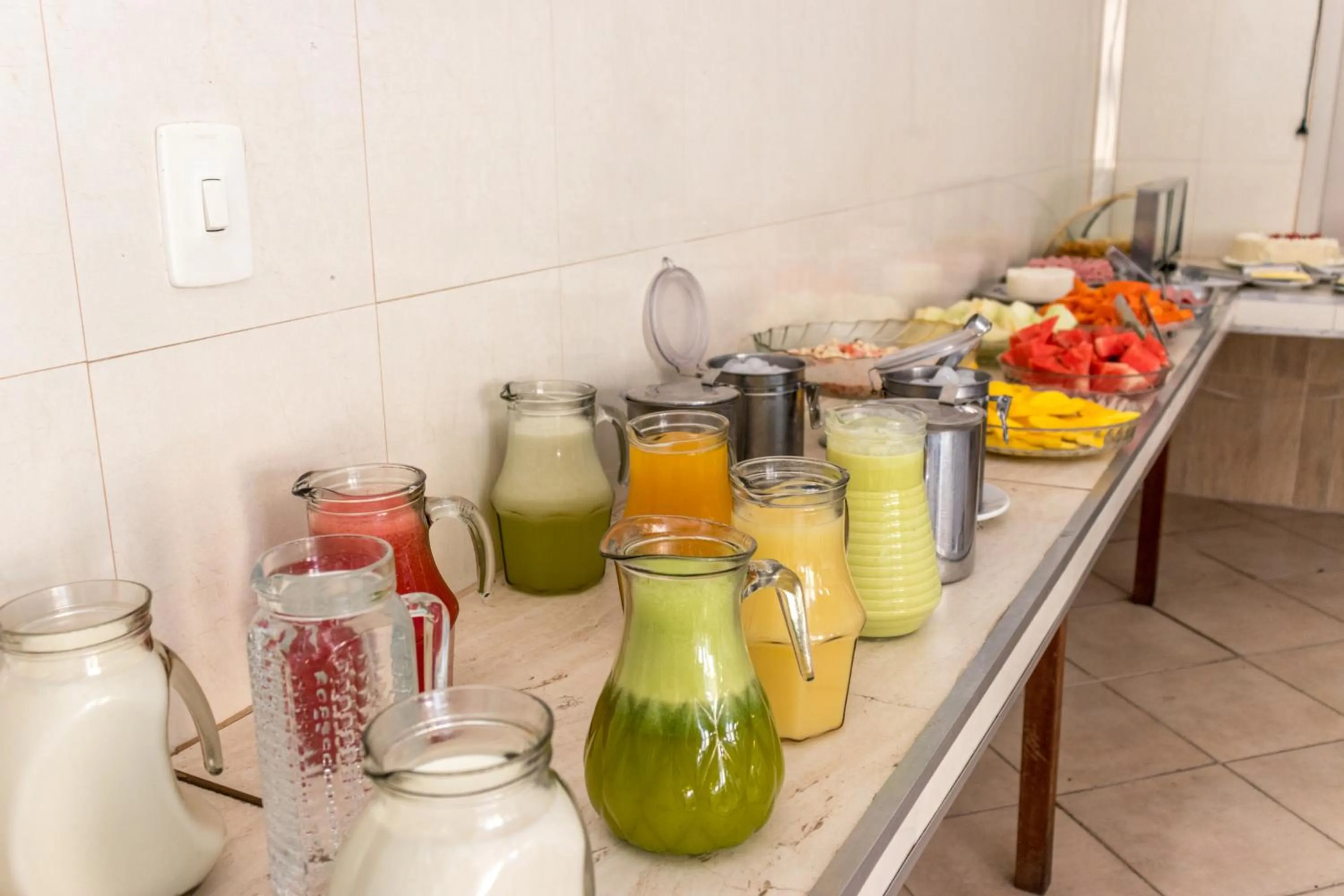 American breakfast in Pousada Estalagem Da Serra