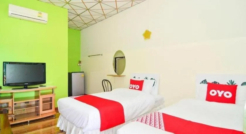 Bed in OYO 499 Pattaraporn Hotel