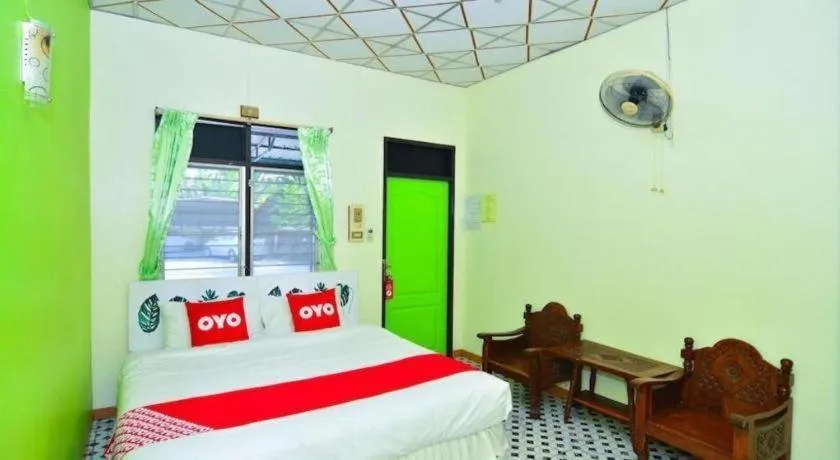 Bed in OYO 499 Pattaraporn Hotel