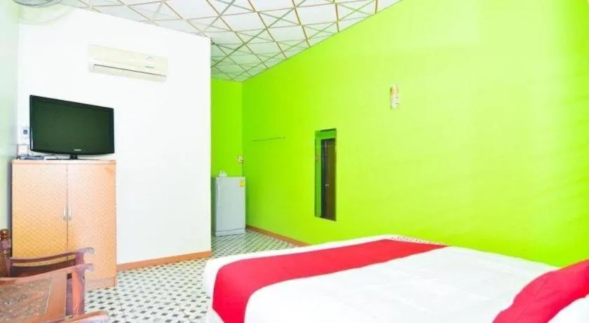 Bed in OYO 499 Pattaraporn Hotel