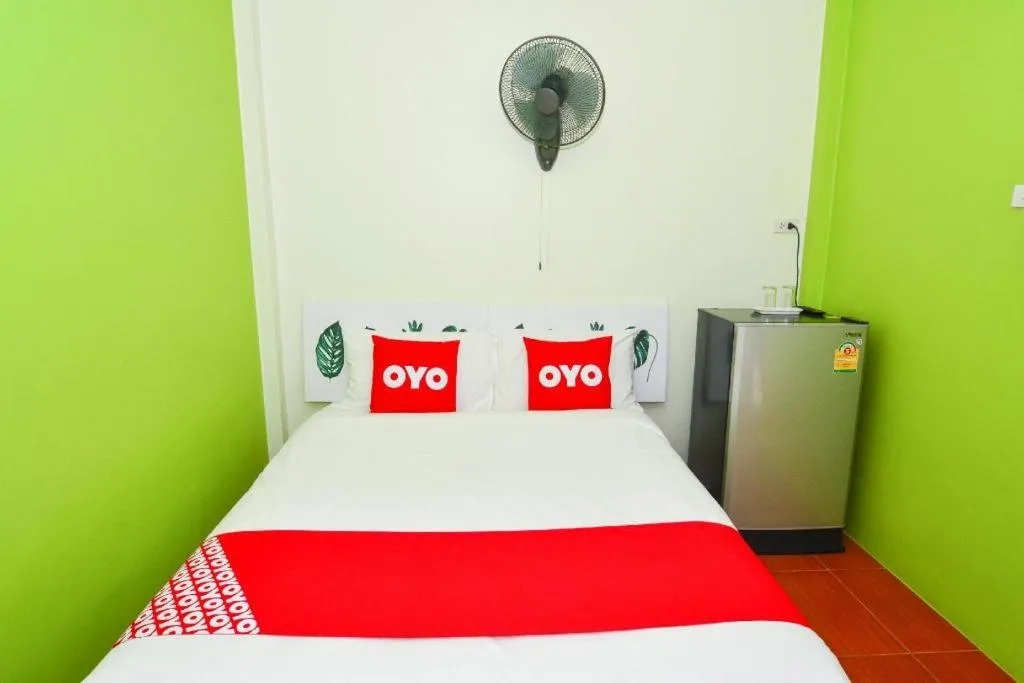 Bed in OYO 499 Pattaraporn Hotel