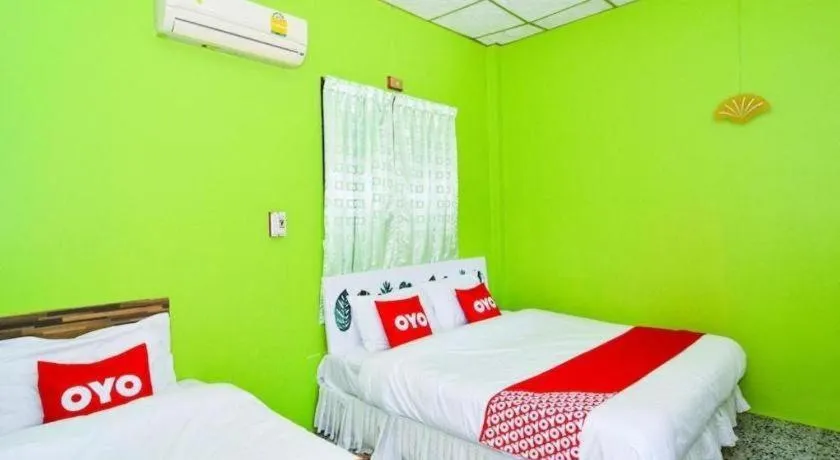 Bed in OYO 499 Pattaraporn Hotel