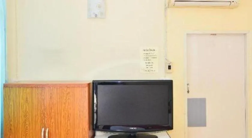 OYO 499 Pattaraporn Hotel