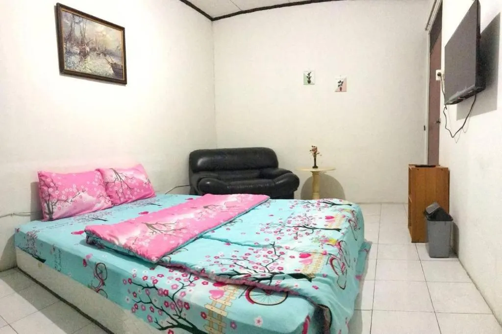 Bed in Dehome near Pakuwon Mall (Syariah)