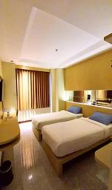 Bed in MP Hotel Kelapa Gading
