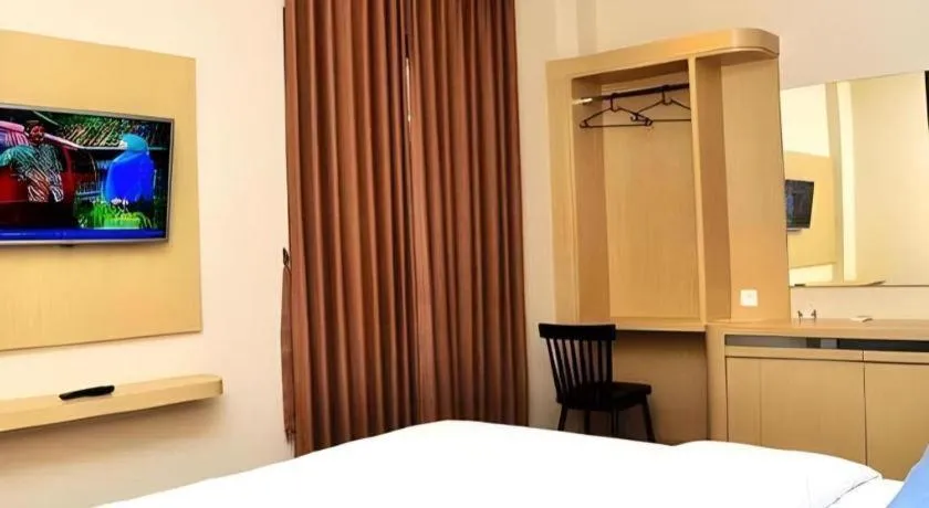 Bed in MP Hotel Kelapa Gading