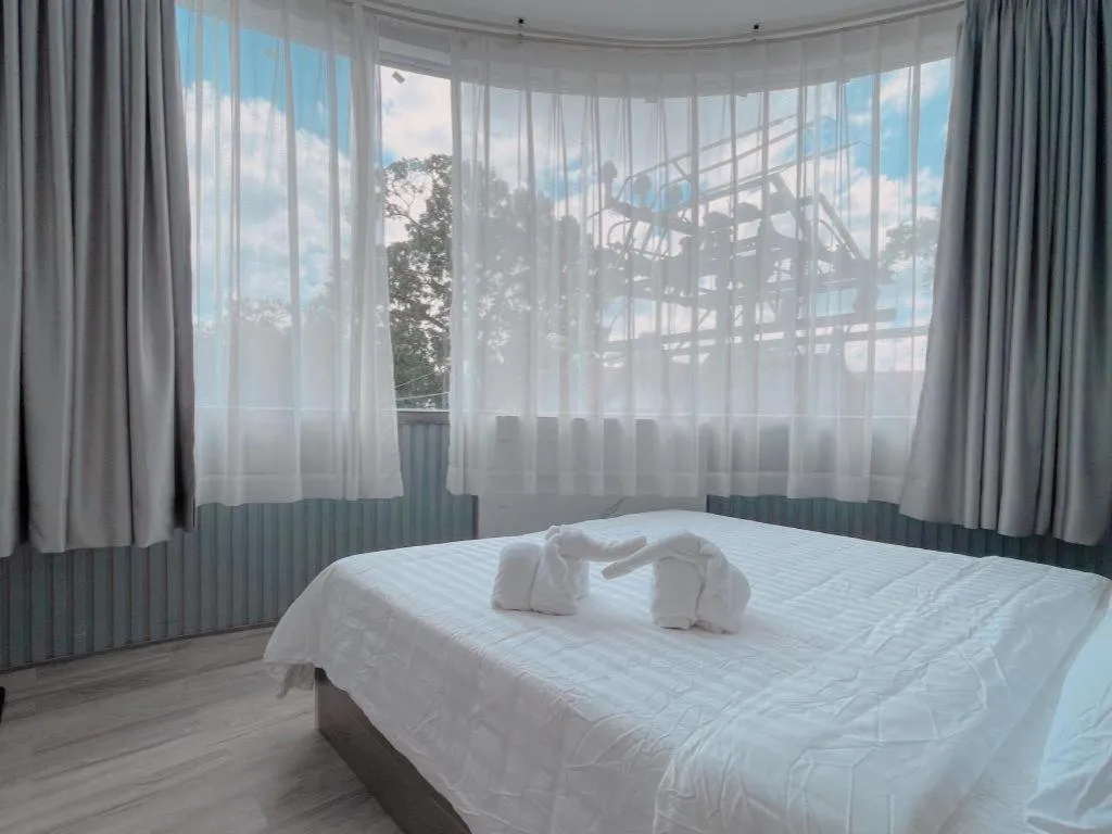 Bed in Heavenchy Hotel