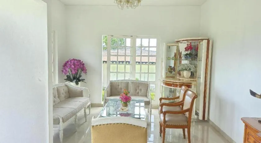 Capital O 94094 New Lembah Nyiur