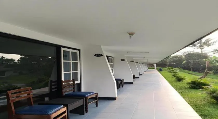 Capital O 94094 New Lembah Nyiur