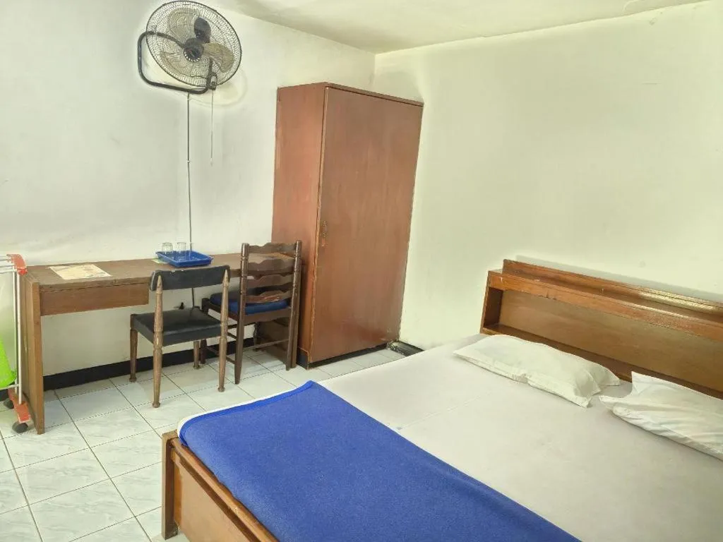 Bed in Capital O 94094 New Lembah Nyiur