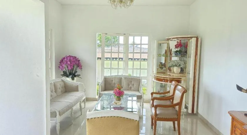 Capital O 94094 New Lembah Nyiur