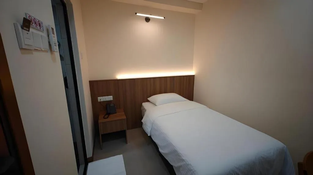 Bed in Weiss Hotels Kepong Baru