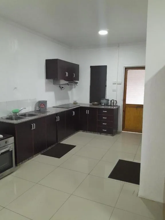 White Diamond Apartment