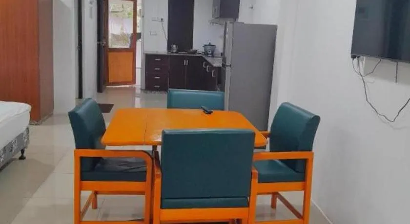 White Diamond Apartment