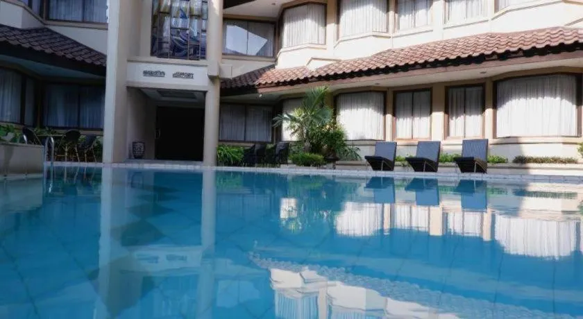 Bentani Hotel & Residence