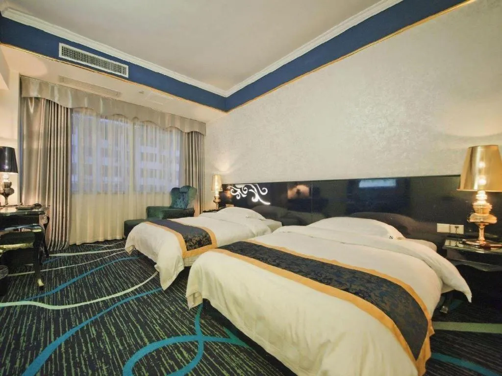 Bed in Guilin Sapphire hotel