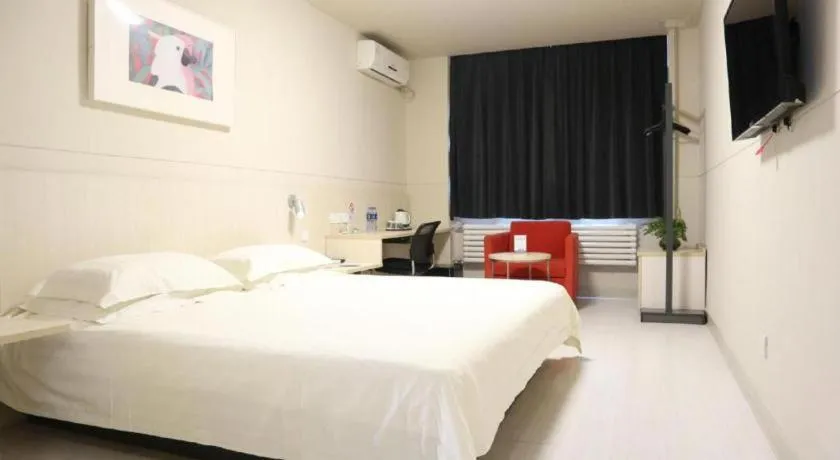 Bed in Jinjiang Inn Tianjin Changjiang Avenue