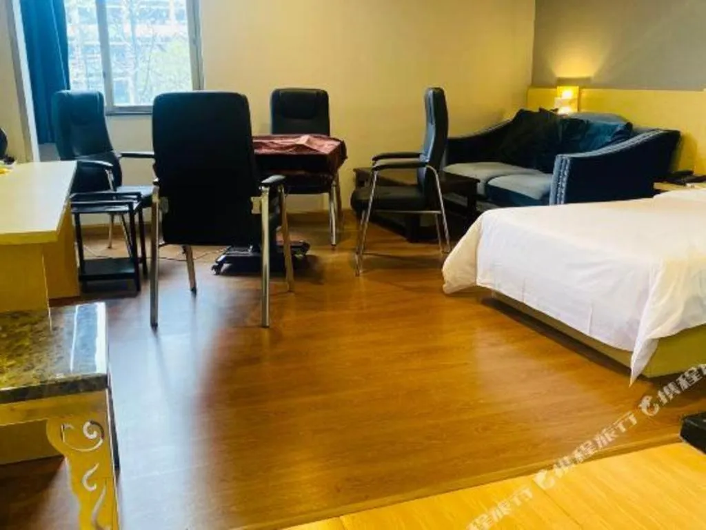 Bed in 7 Days Inn Foshan University Creative Industry Park