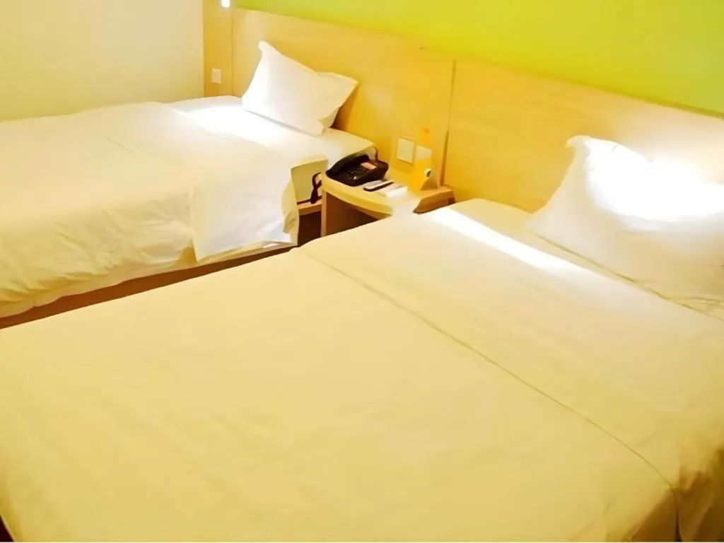 Bed in 7 Days Inn Guangrao Bus Station