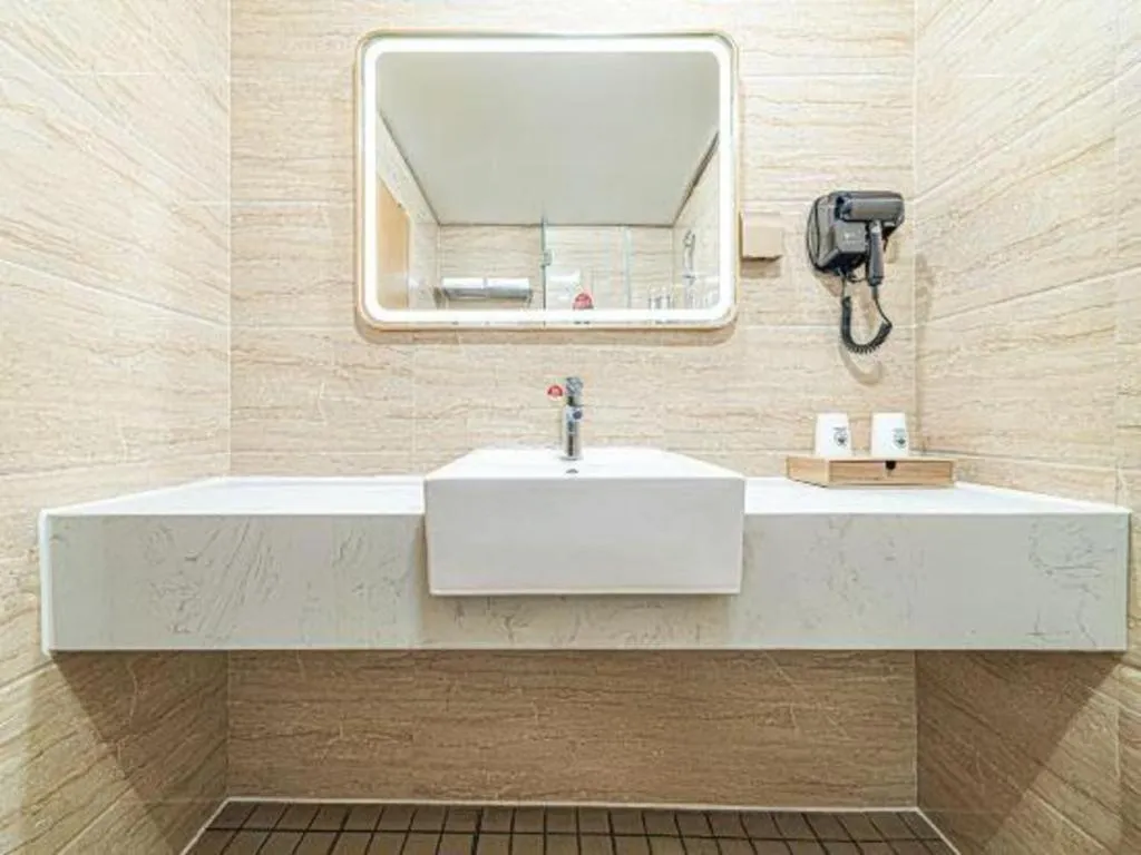 GreenTree Inn Geermu Walking Street Business Hotel