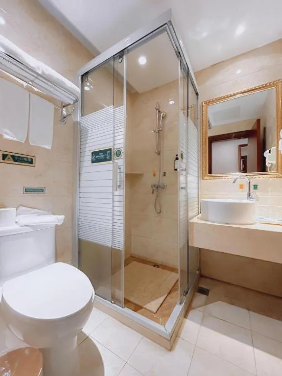 Vienna Hotel SH Wildlife Park Station