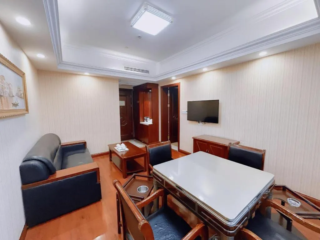 Vienna Hotel SH Wildlife Park Station