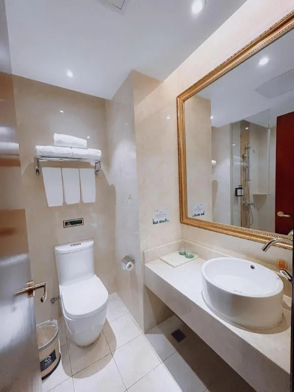 Vienna Hotel SH Wildlife Park Station