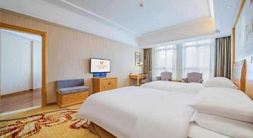 Bed in Vienna Hotel Chengdu Xinfan Furniture City