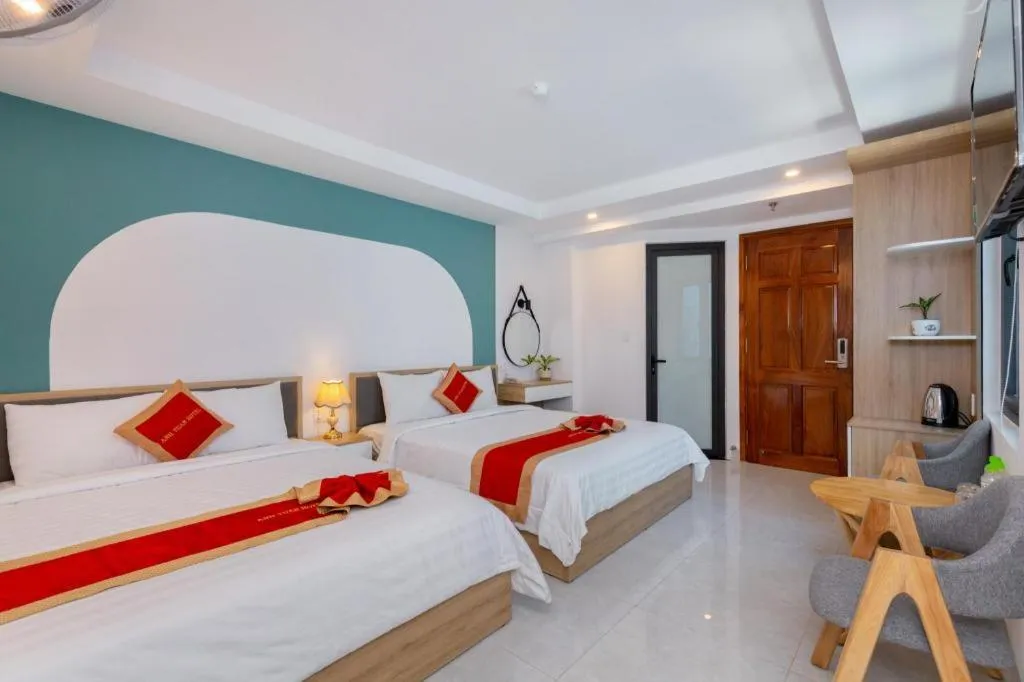 Bed in Gold Holiday Hotel