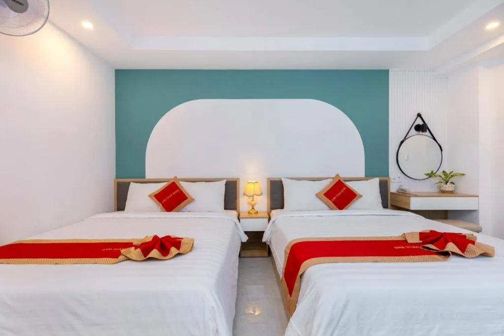 Bed in Gold Holiday Hotel