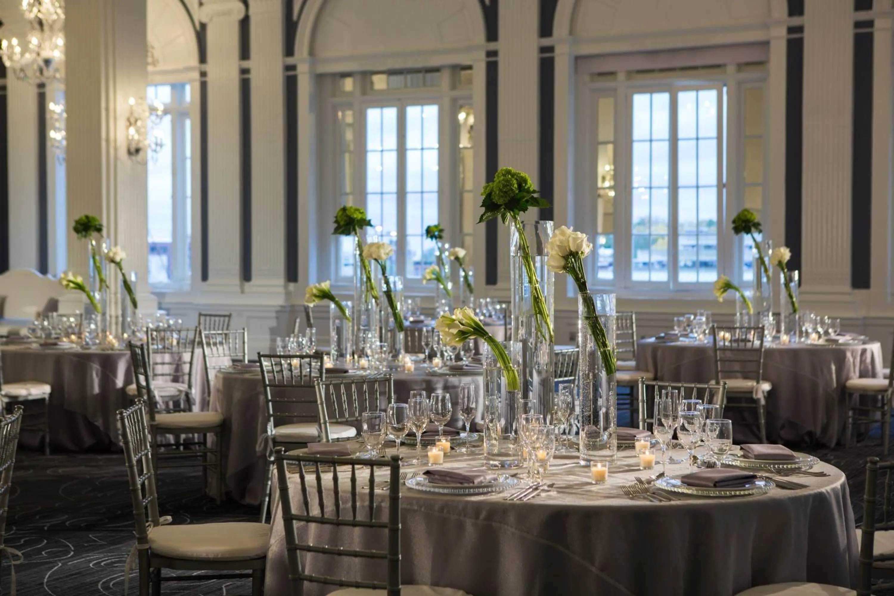 Lobby or reception in Renaissance Albany Hotel