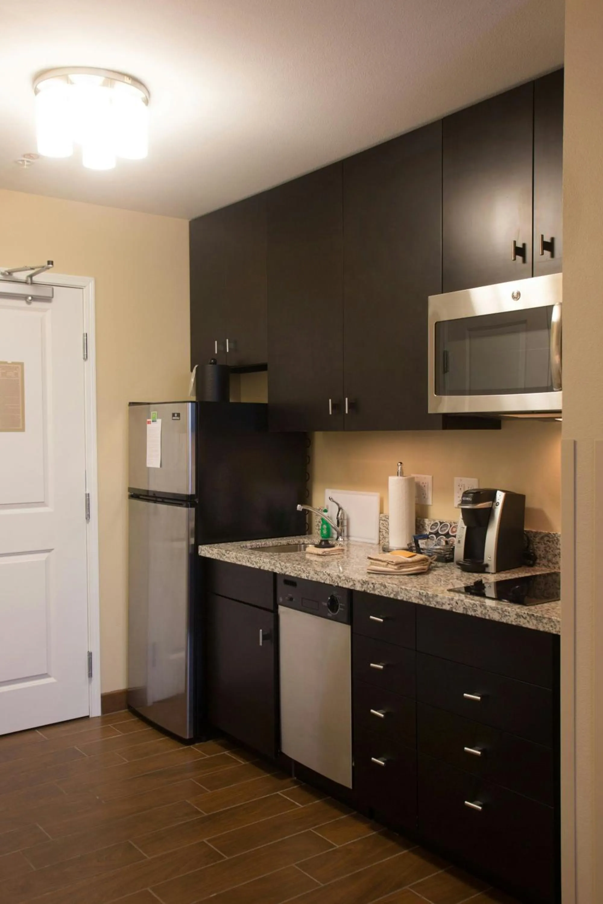 Kitchen or kitchenette in TownePlace Suites by Marriott Lincoln North