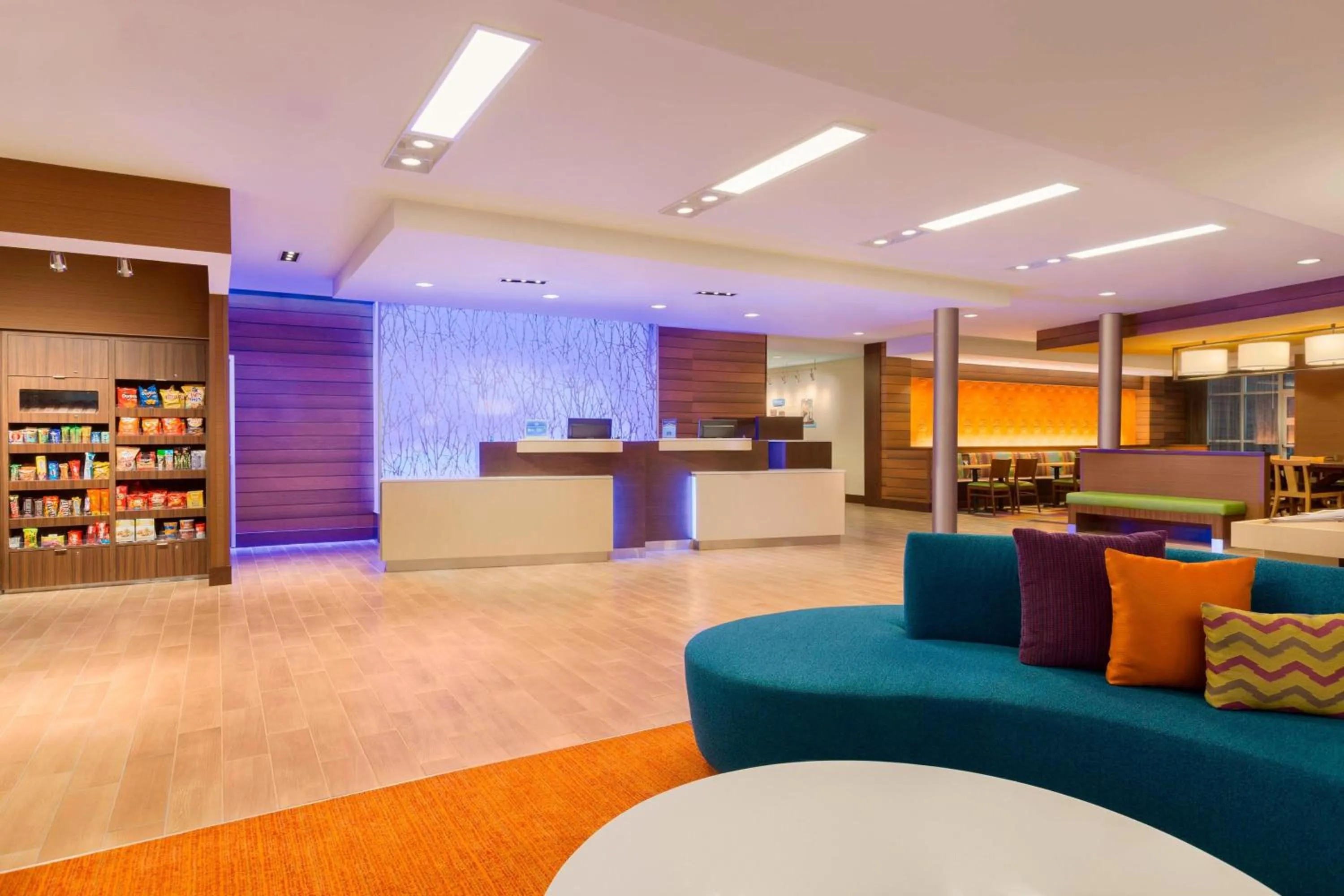 Lobby or reception in Fairfield Inn & Suites by Marriott Pittsburgh Airport/Robinson Township