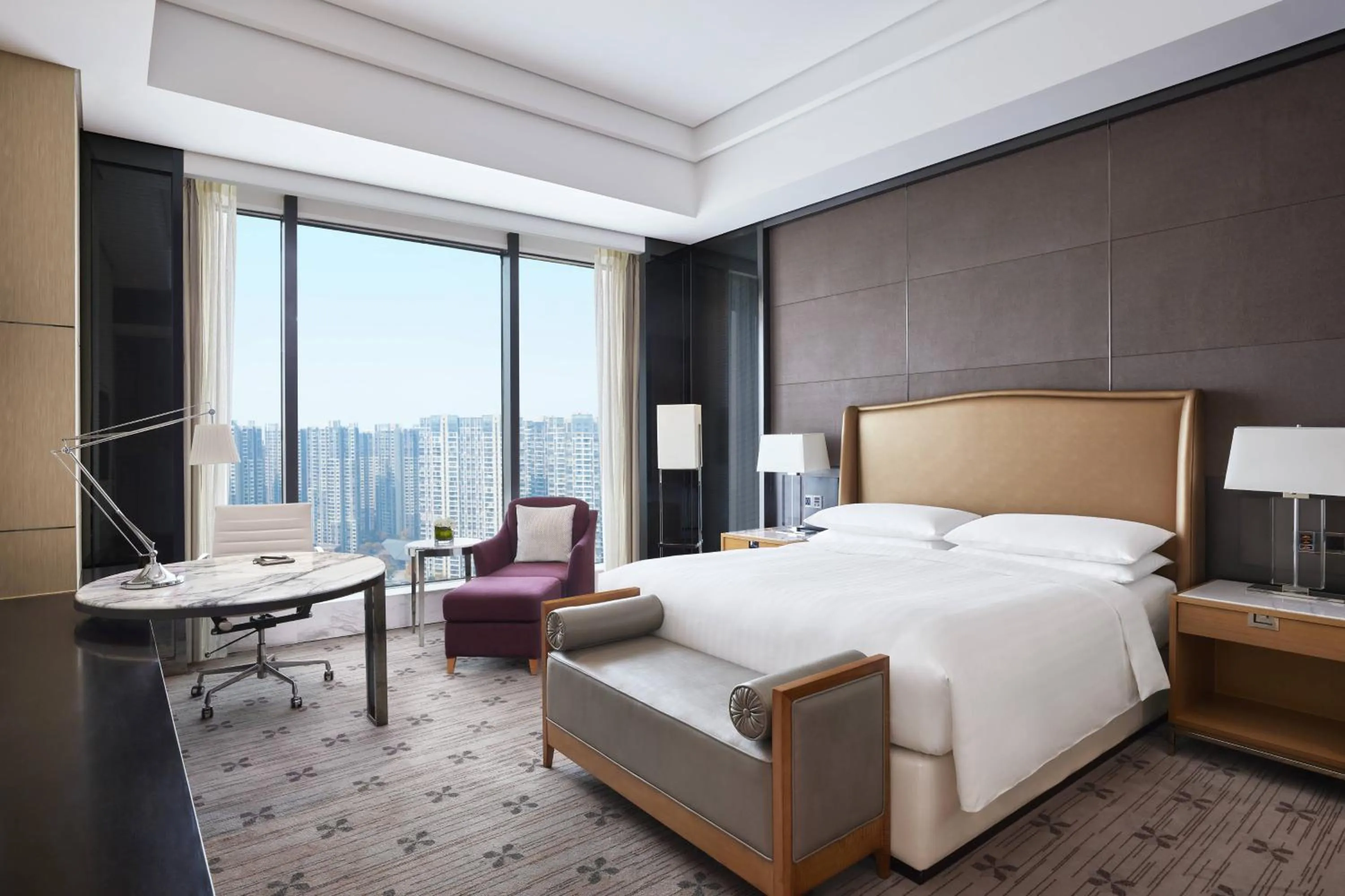 Photo of the whole room, Bed in Zhuzhou Marriott Hotel
