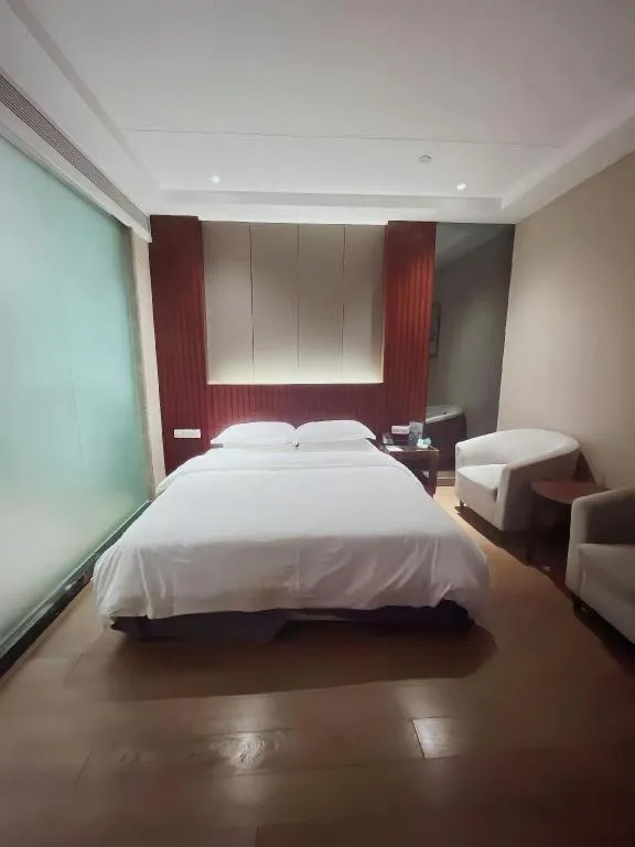 Bed in Santavan Hotel Shenzhen Guangming
