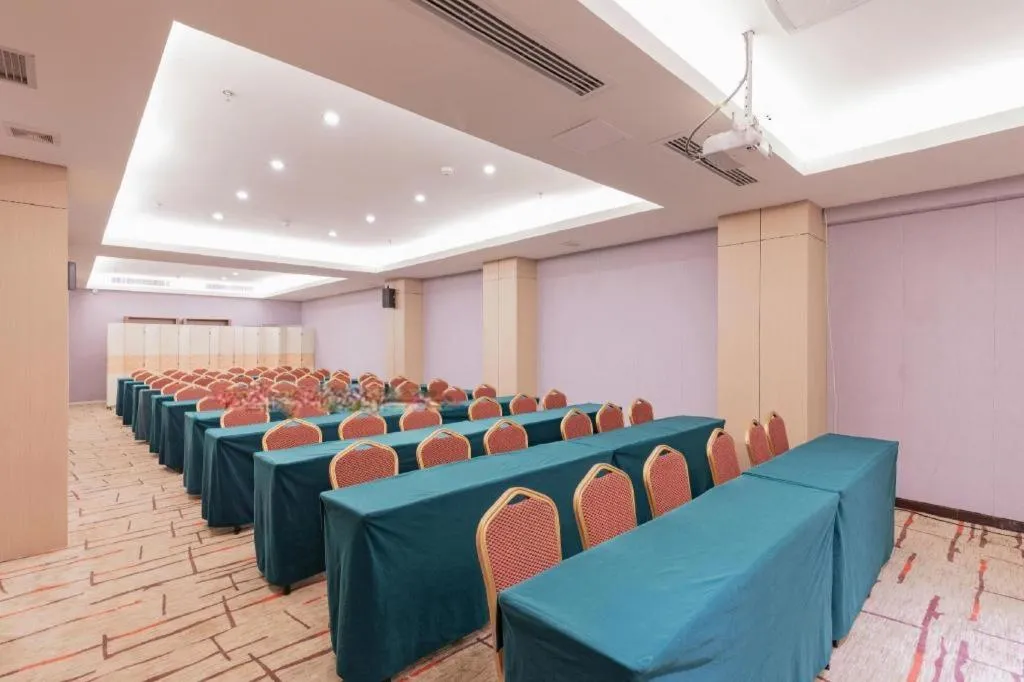 Atour Hotel Xiamen City Government Dongdu Passenger Transport Terminal