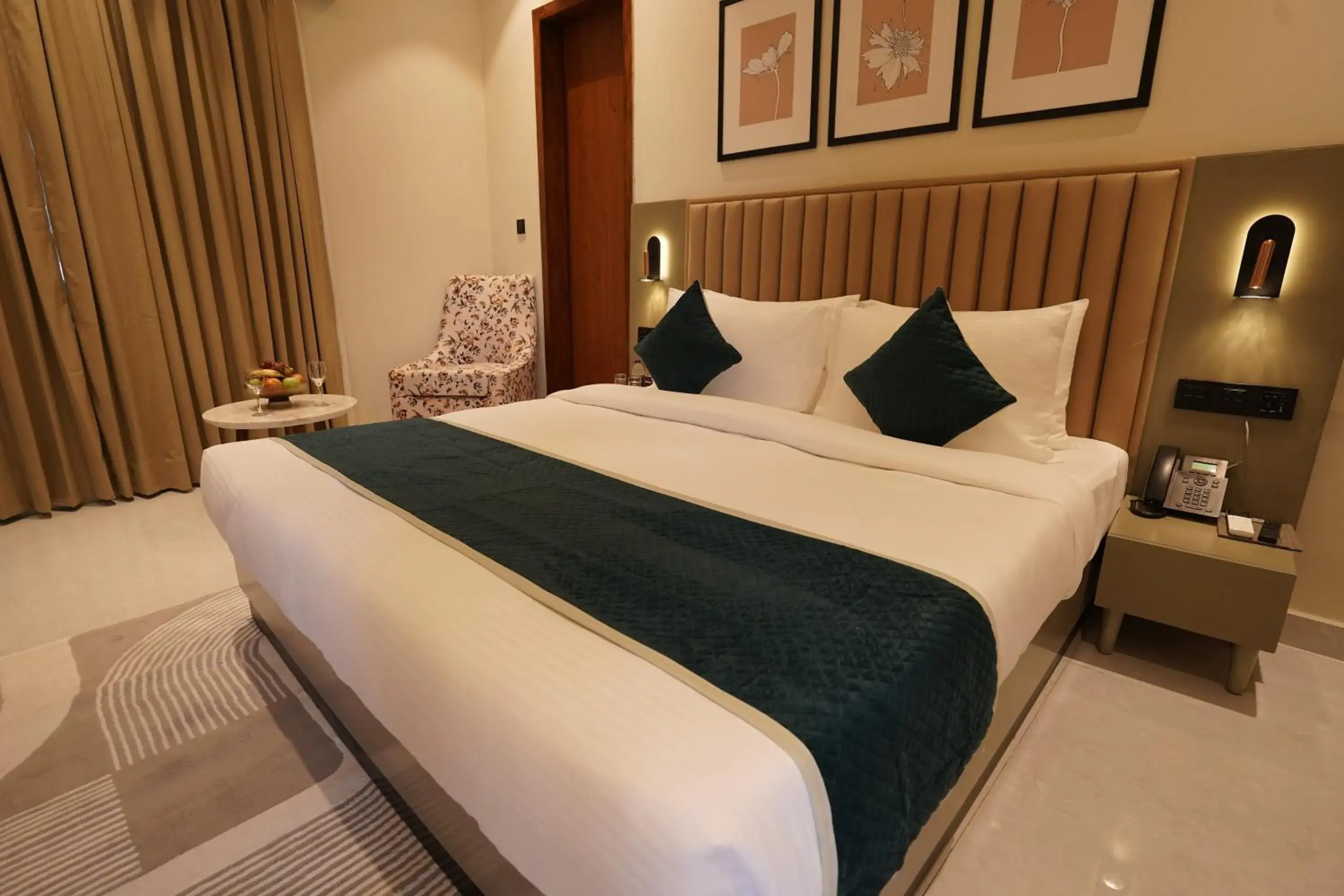 Standard Queen Room in Mamaya Resort & Spa By Four Leaf Hotels, Garh Mukteshwar Standard Queen Room in Mamaya Resort & Spa By Four Leaf Hotels, Garh Mukteshwar