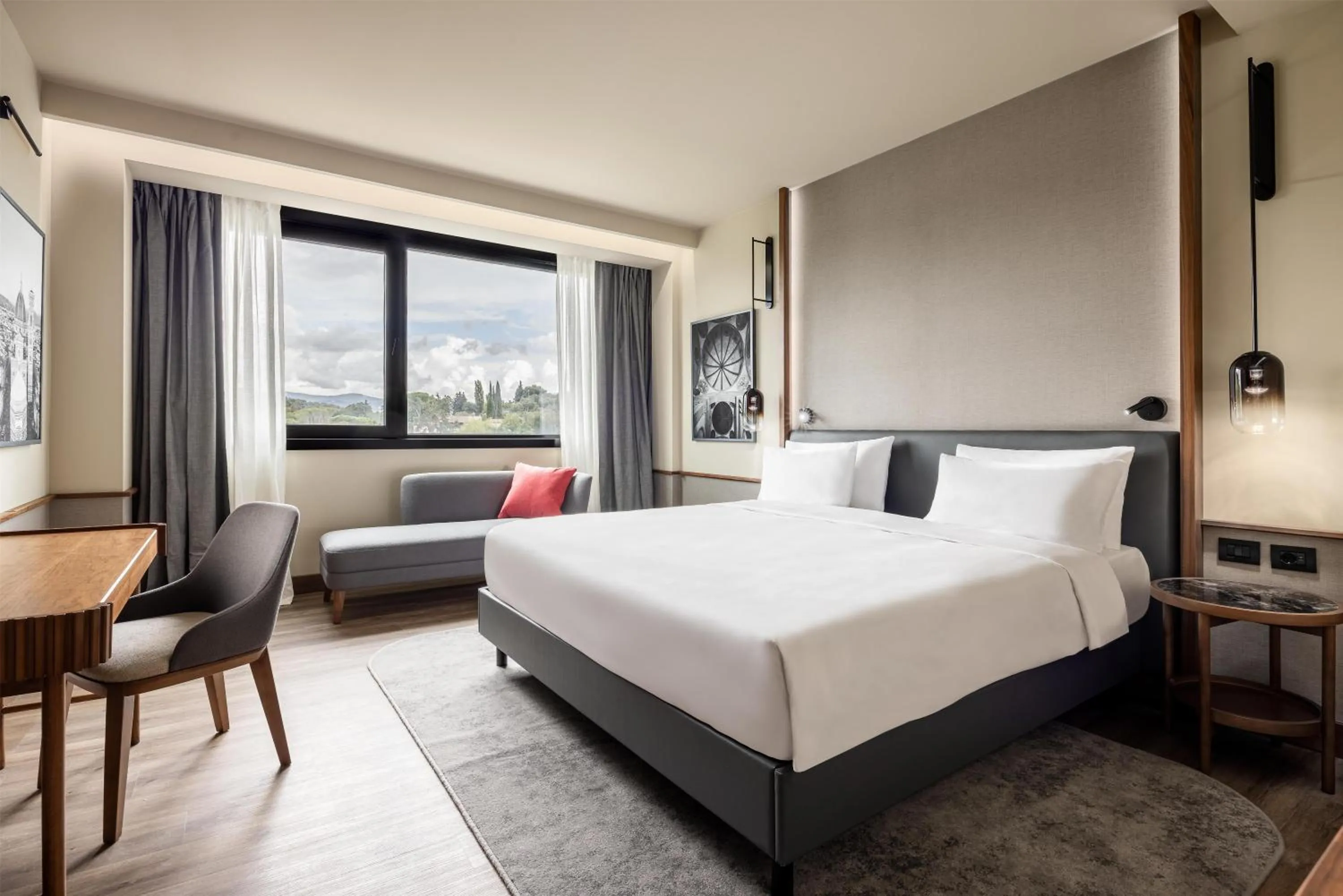 Photo of the whole room, Bed in Radisson Blu Hotel, Florence