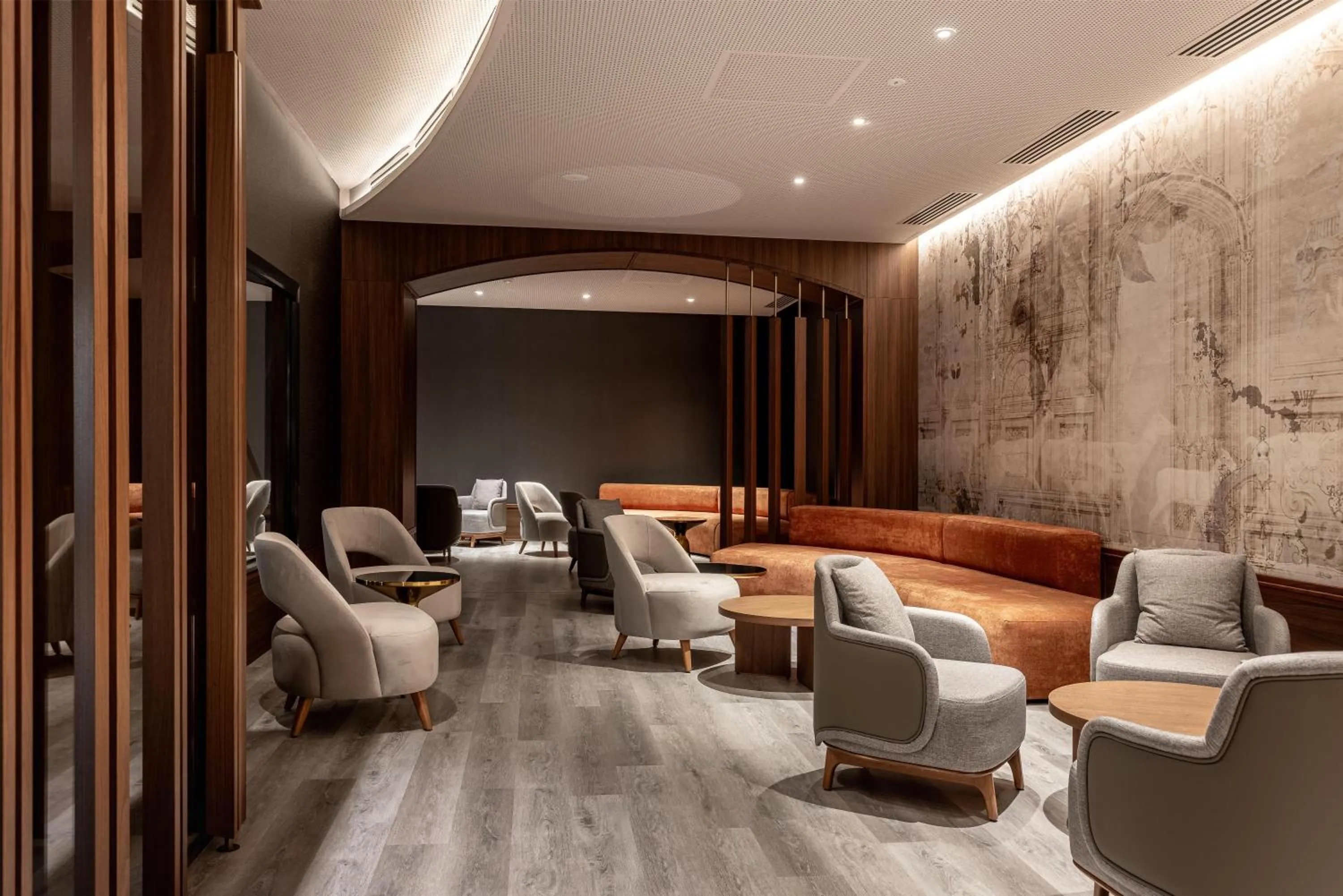 Lounge or bar in Radisson Blu Hotel, Florence